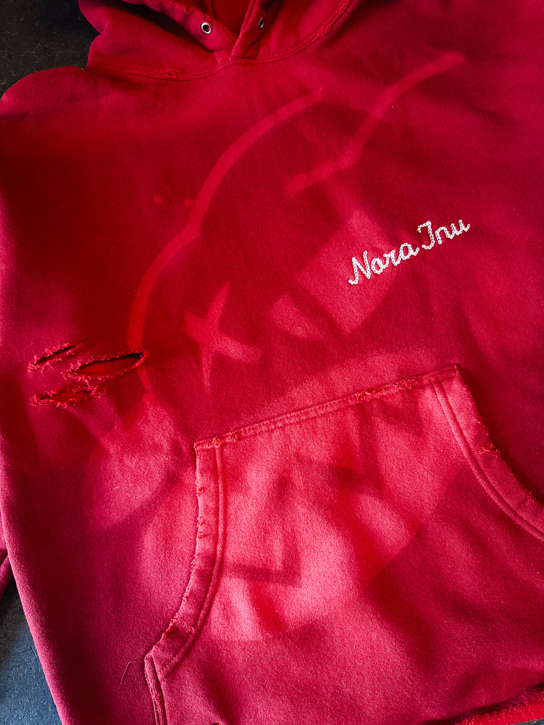 Cropped "MEDIUM" Stencil Logo Hoodie (Red)