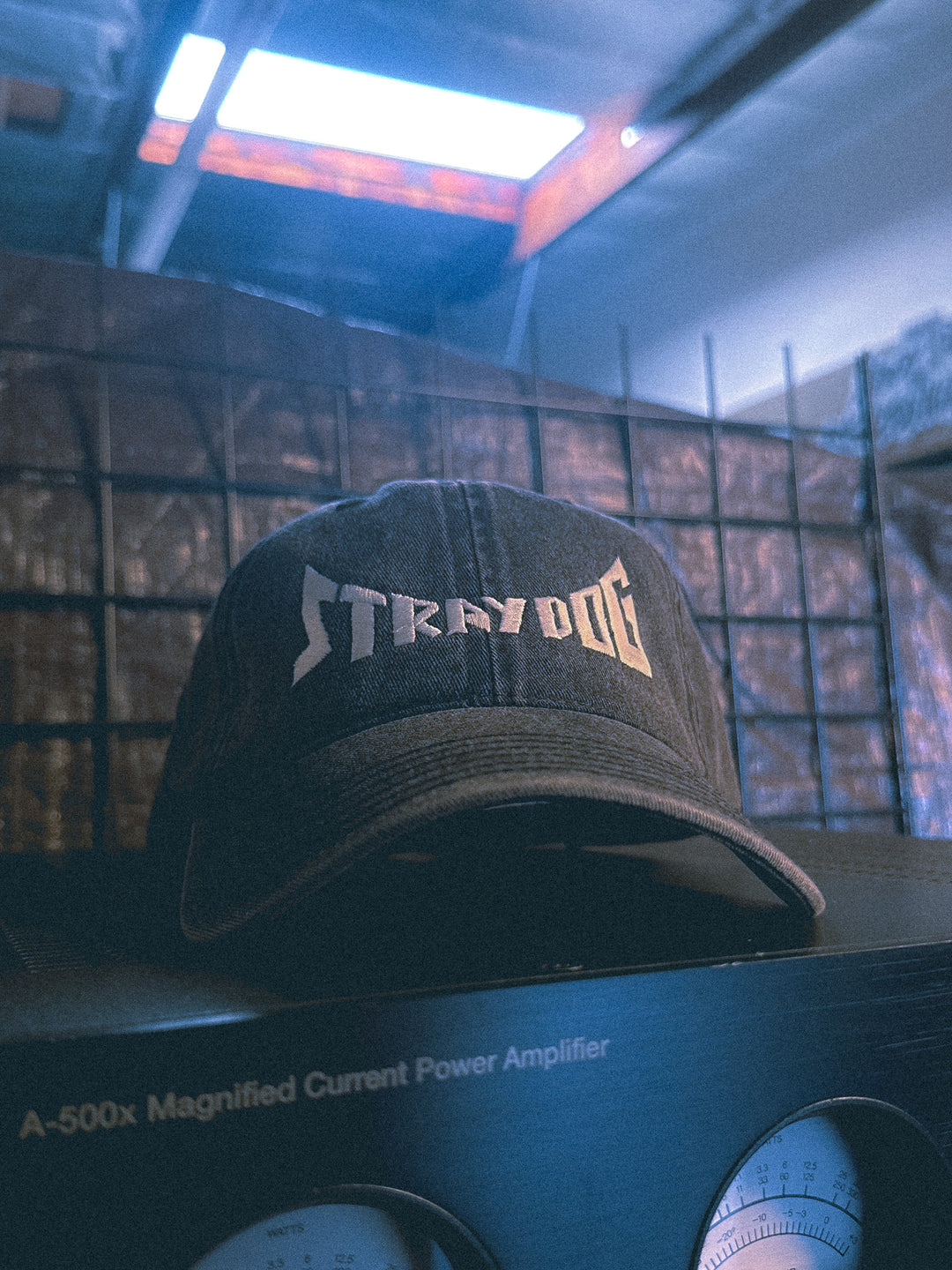 Monolith Cap
