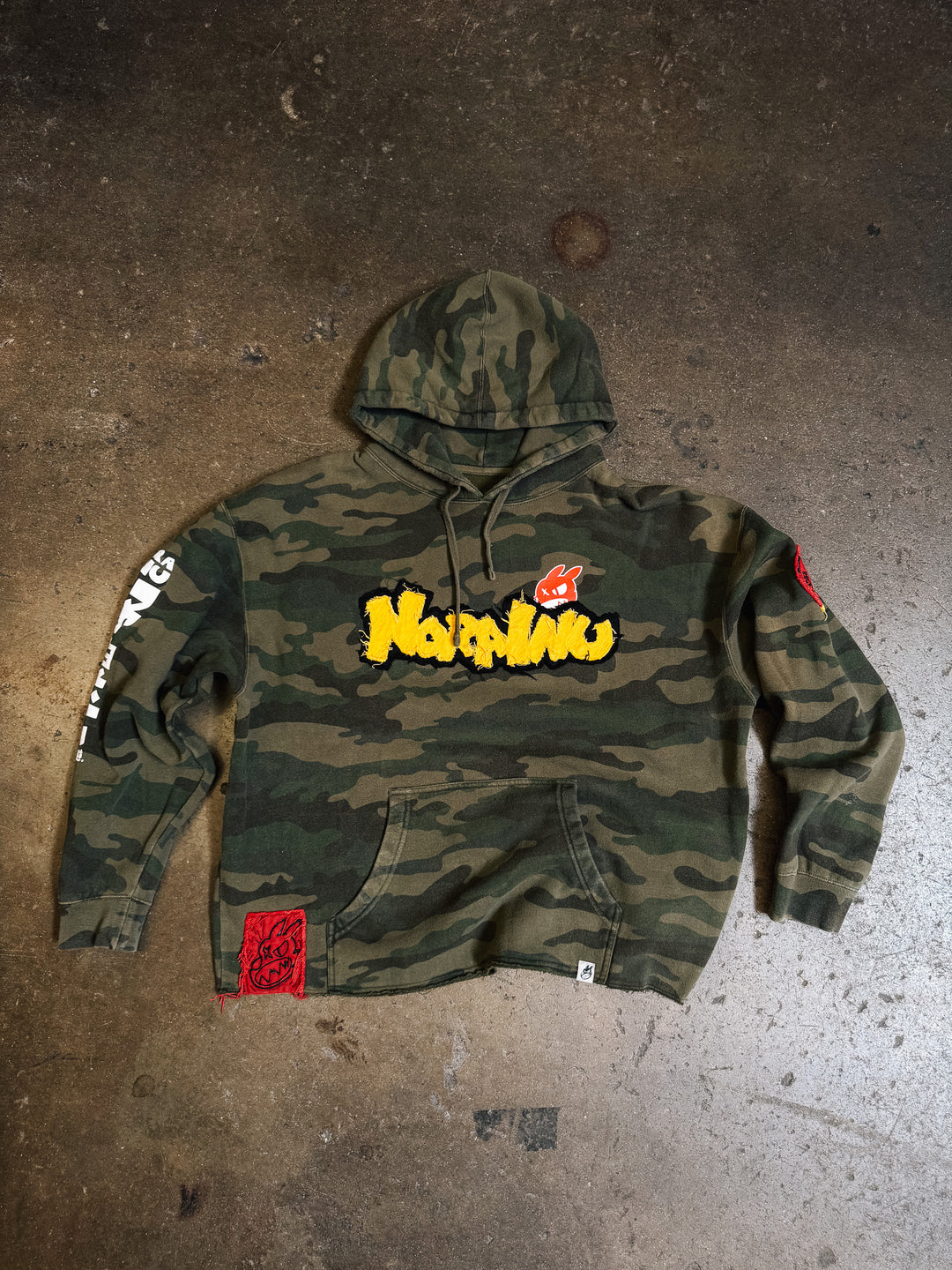 "X-LARGE" Red Logo Hoodie CROPPED (Green Camo)