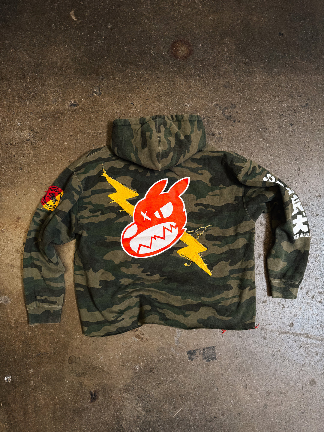 "X-LARGE" Red Logo Hoodie CROPPED (Green Camo)