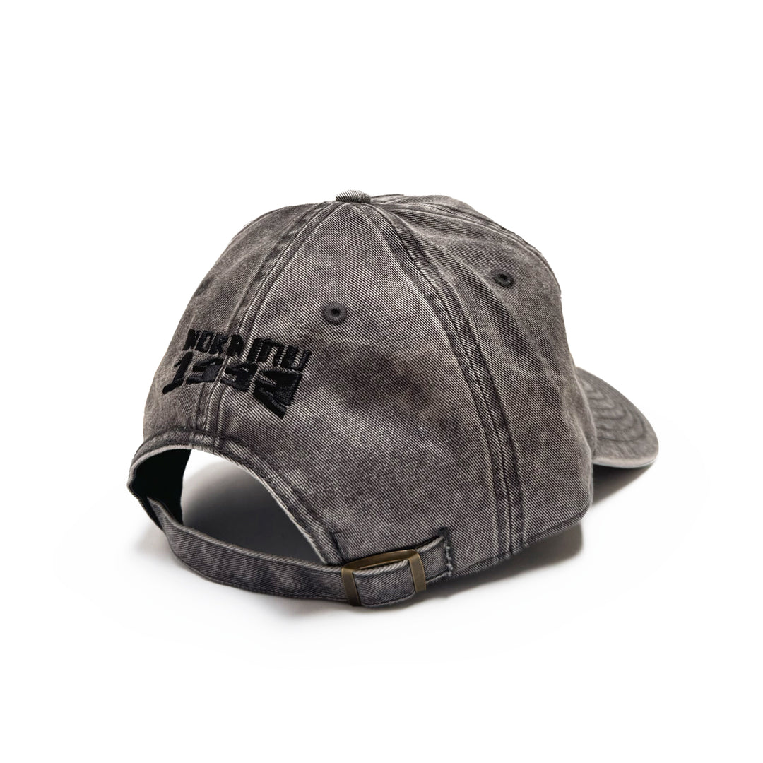 Monolith Cap