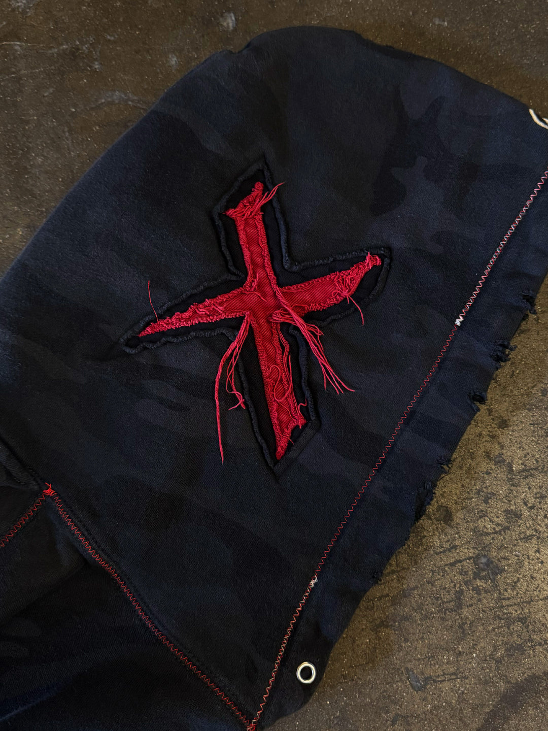 Cropped "XL" Red X Hoodie (Black Camo)